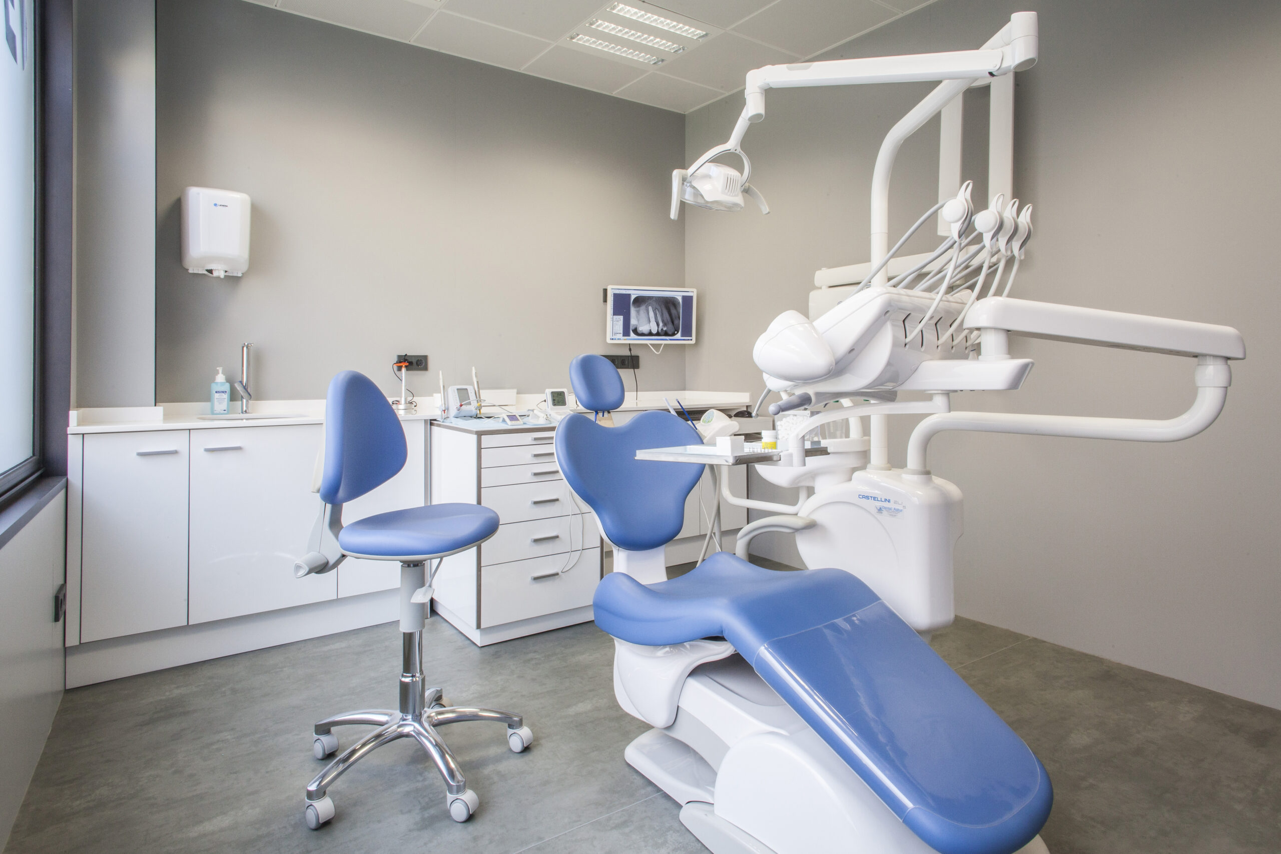 muebles para clínica dental asturias